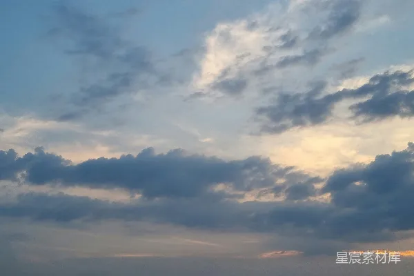 高清摄影 阴天，有轻云