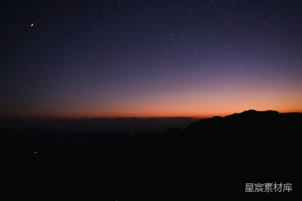 高清摄影 夕阳下的山影