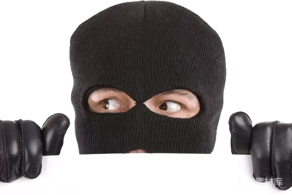 元素素材 戴黑色连指帽的男人伸出拳头的特写