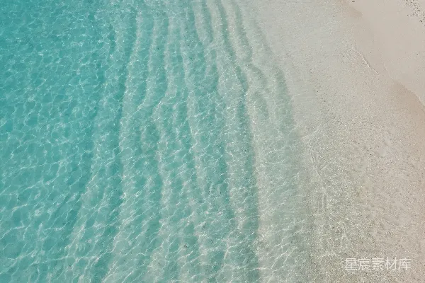 高清摄影 白天的海边景色