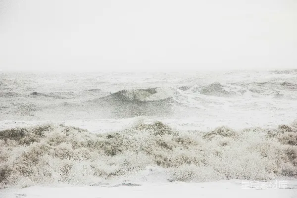 高清摄影 覆盖着白雪的山峰