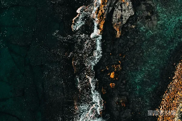 高清摄影 白天水上体的空中摄影