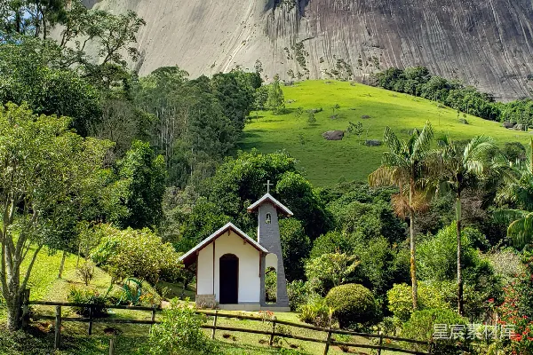 高清摄影 灰岩山