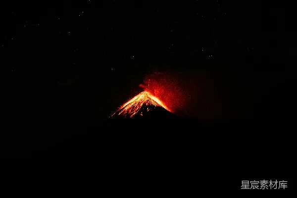 高清摄影 喷发中的火山