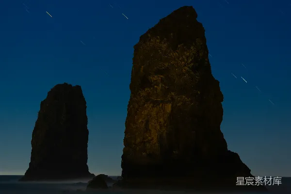 高清摄影 夜晚的岩石形成