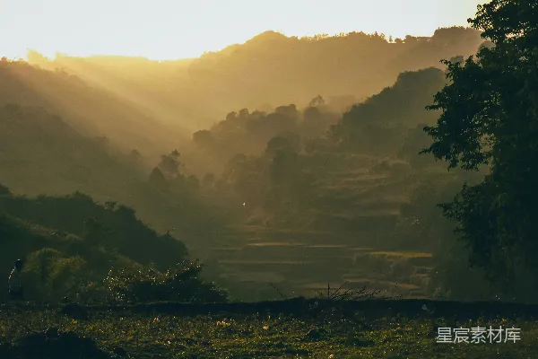 高清摄影 阳光照射在群山之上