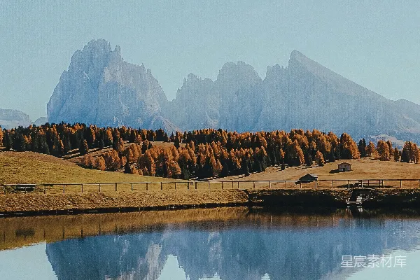 高清摄影 一片被山脉环抱的大片水域