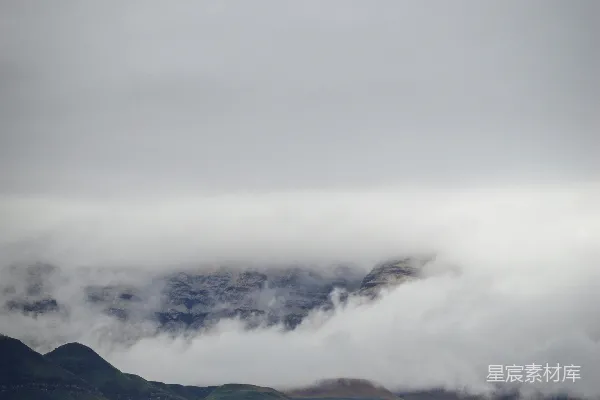 高清摄影 远处山峦的景色