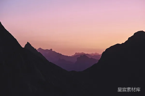 高清摄影 夕阳下山峦的轮廓