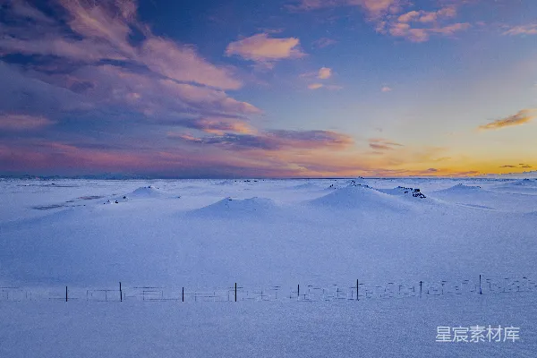 高清摄影 夕阳下的雪景与多彩云霞