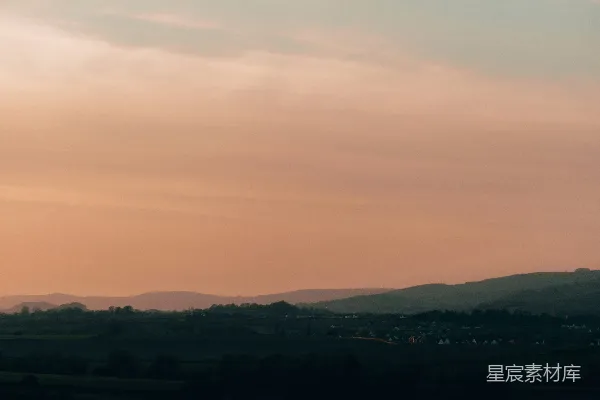 高清摄影 夕阳下山峦的轮廓